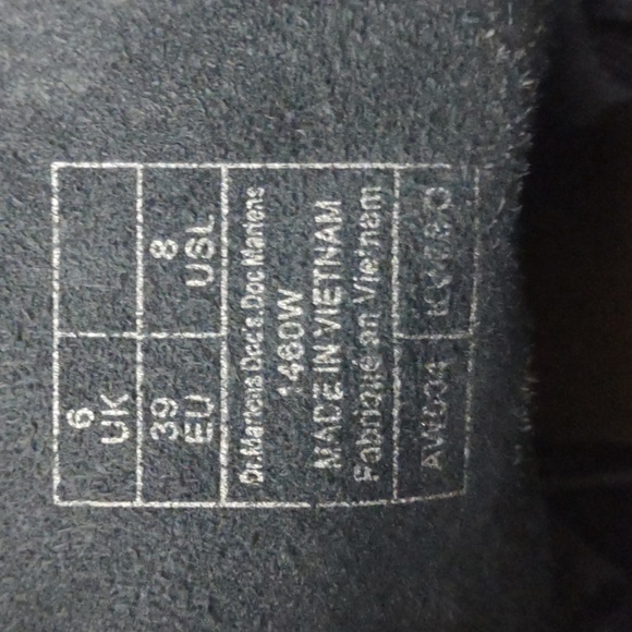 Dr. Martens - Picture 4 of 7